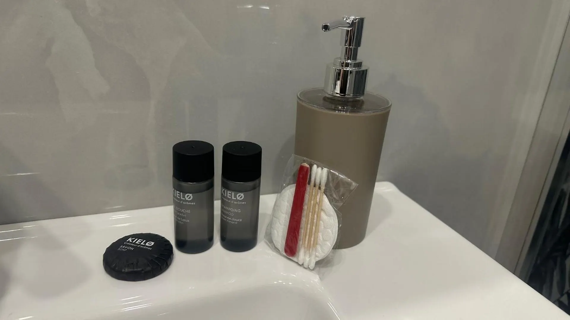 Suite Stay Napoli Rooms And Apartment 那不勒斯